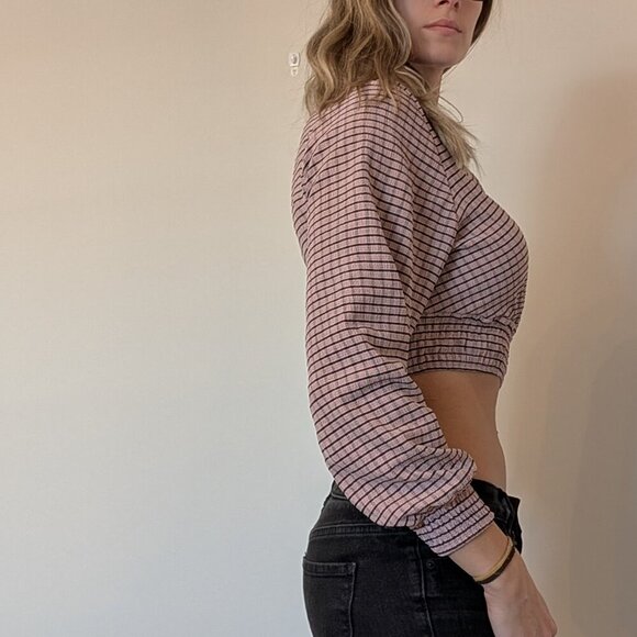 Divided by H&M, Long sleeve crop top, windowpane Pink and black, size small - Picture 2 of 6